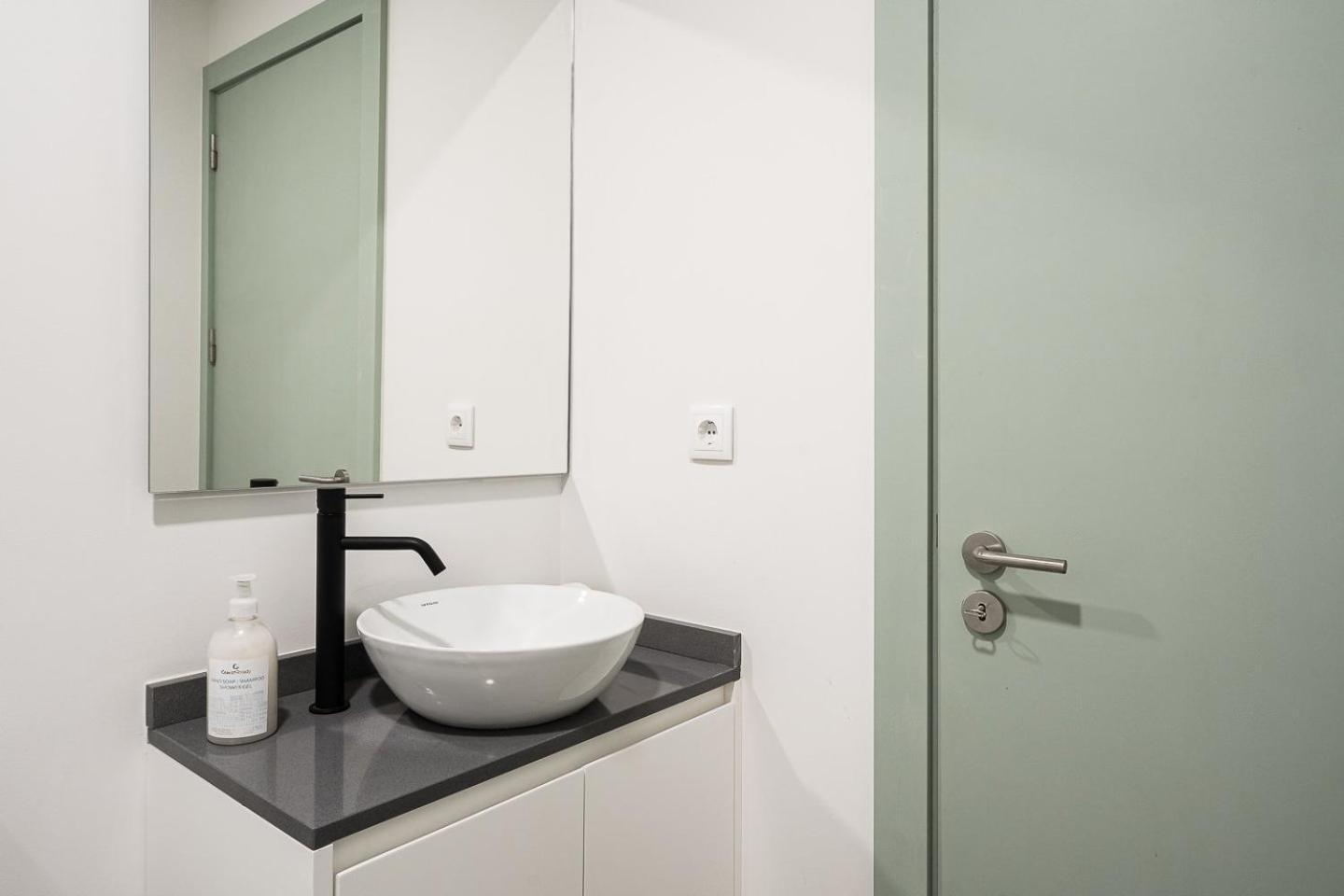 Guestready - A Modern Stay In Downtown OOporto Exteriör bild